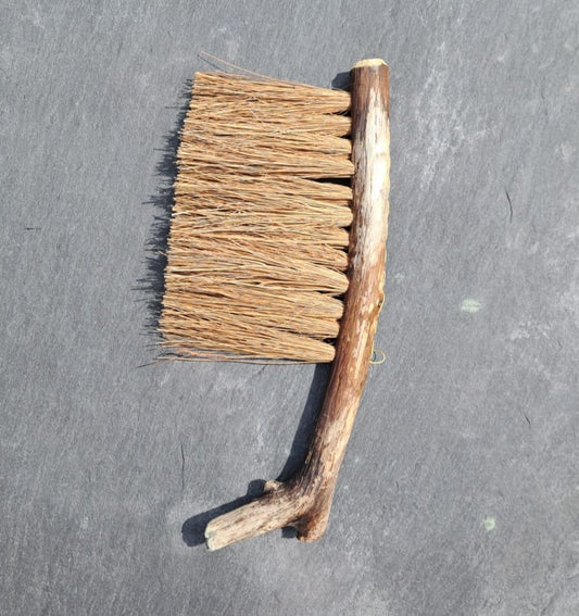 022 Driftwood Household Brush