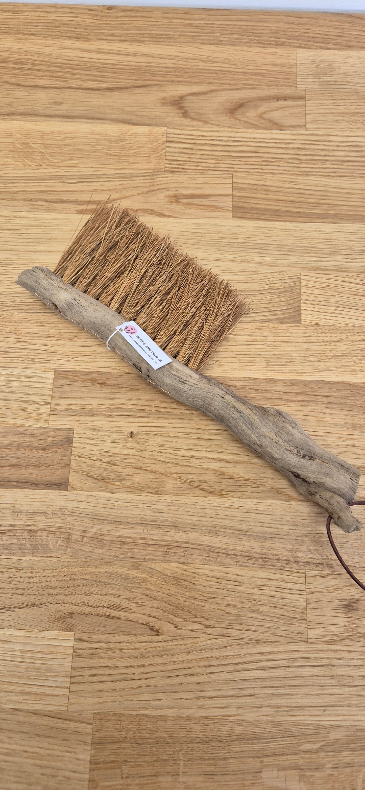 045 Handcrafted Driftwood Household Brush – Coconut Fibre & Copper Wire Stitching