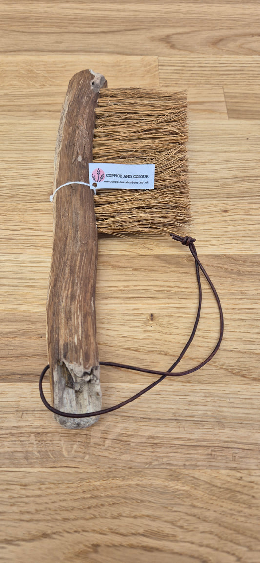035 Handcrafted Driftwood Household Brush – Coconut Fibre & Copper Wire Stitching